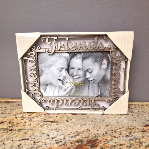 Picture Frame - Picture 1 of 4